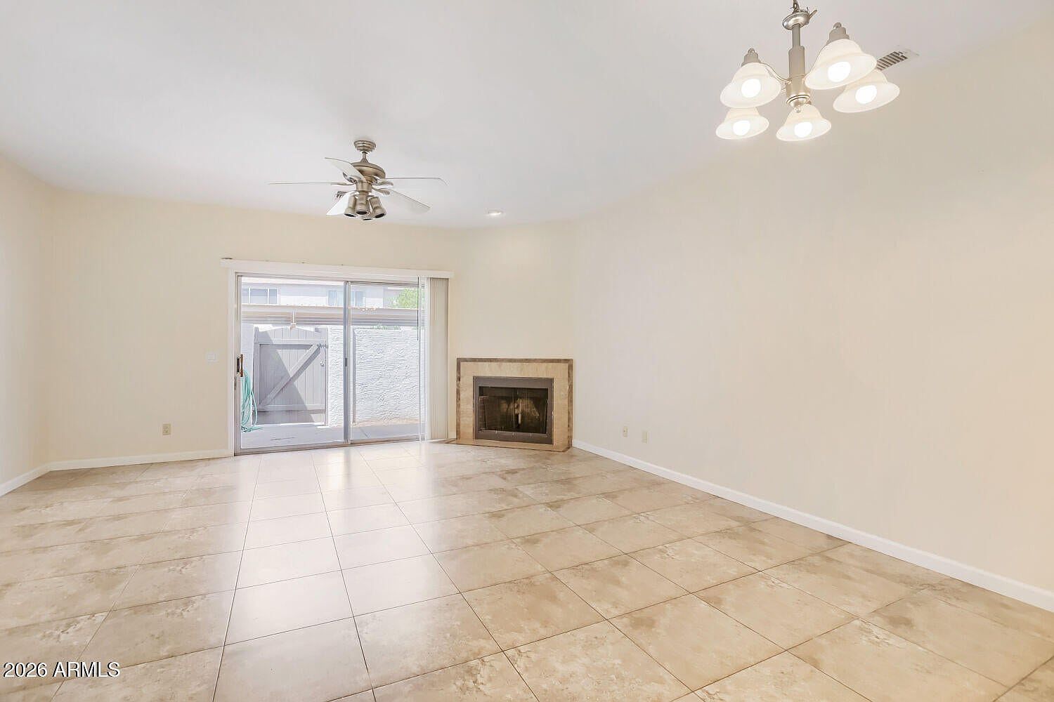 4114 E Union Hills Dr photo 2