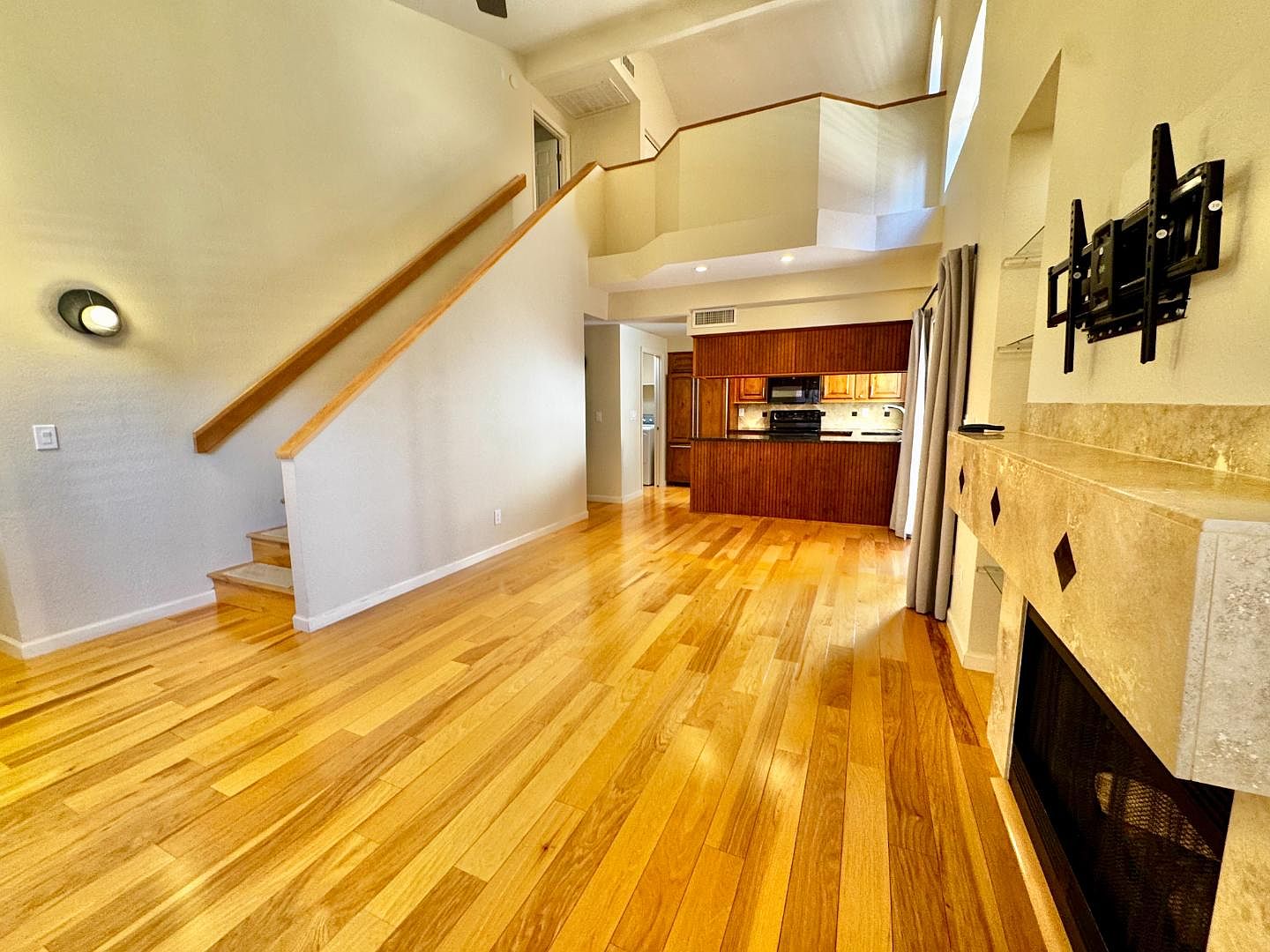 5640 E BELL Road photo 5
