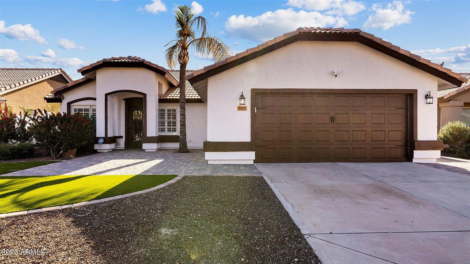 4525 E Angela Drive photo 2