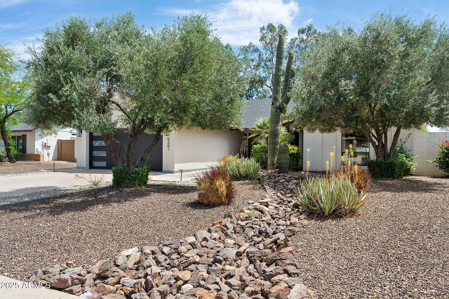 5301 E Tierra Buena Ln photo 2