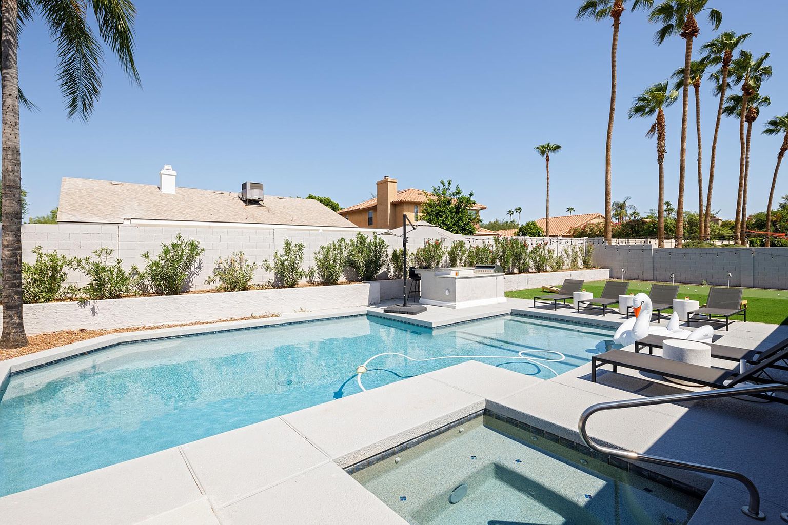 5502 E Grandview Rd Scottsdale, AZ 85254 photo 2