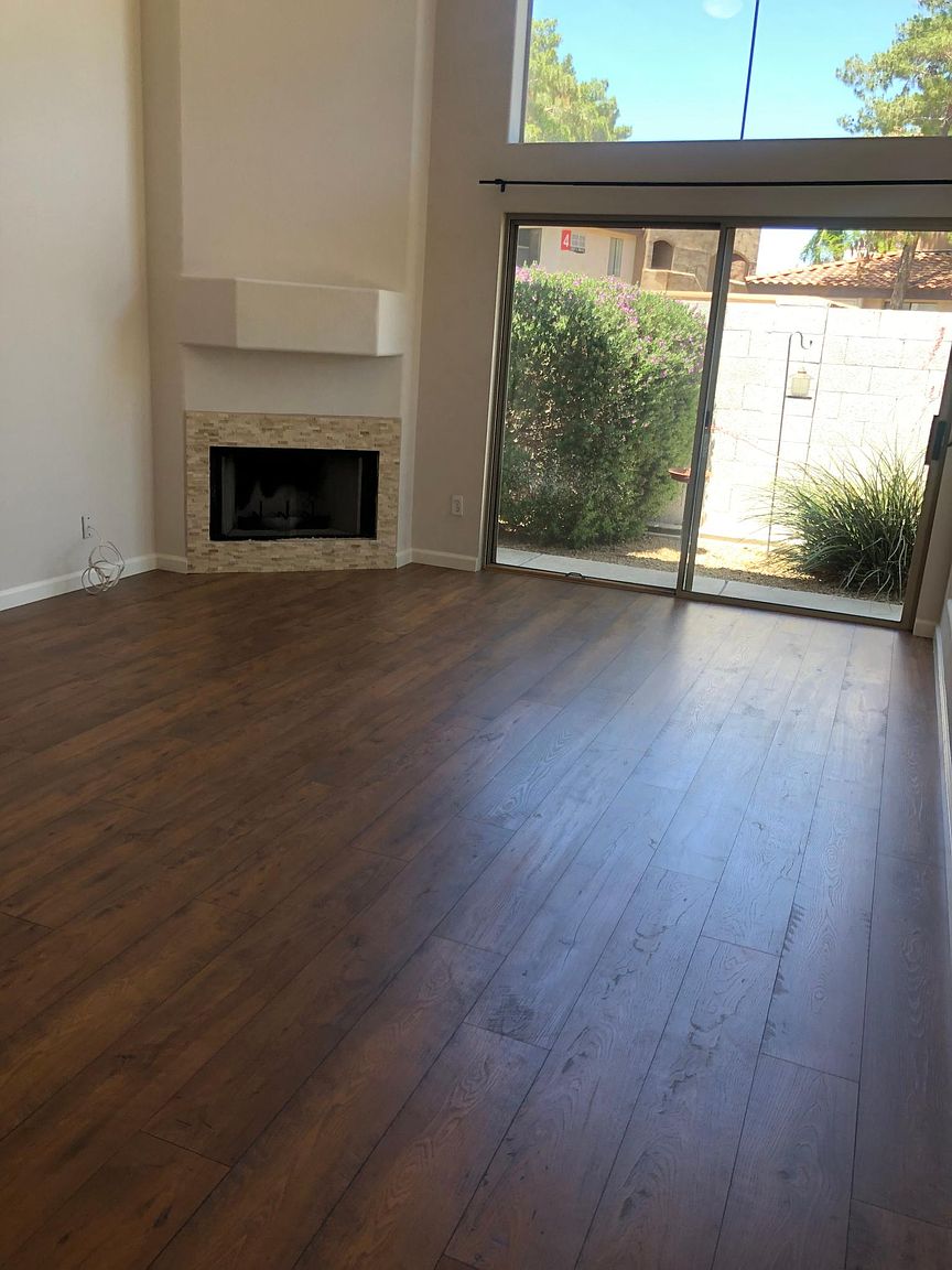 5626 E Kelton Ln photo 3