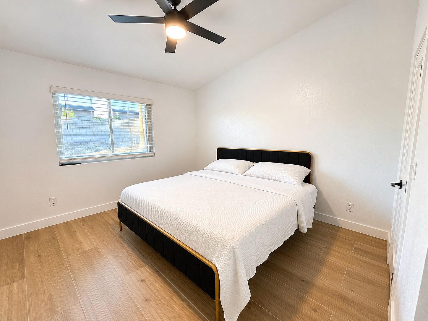 6424 E Aire Libre Ln photo 5
