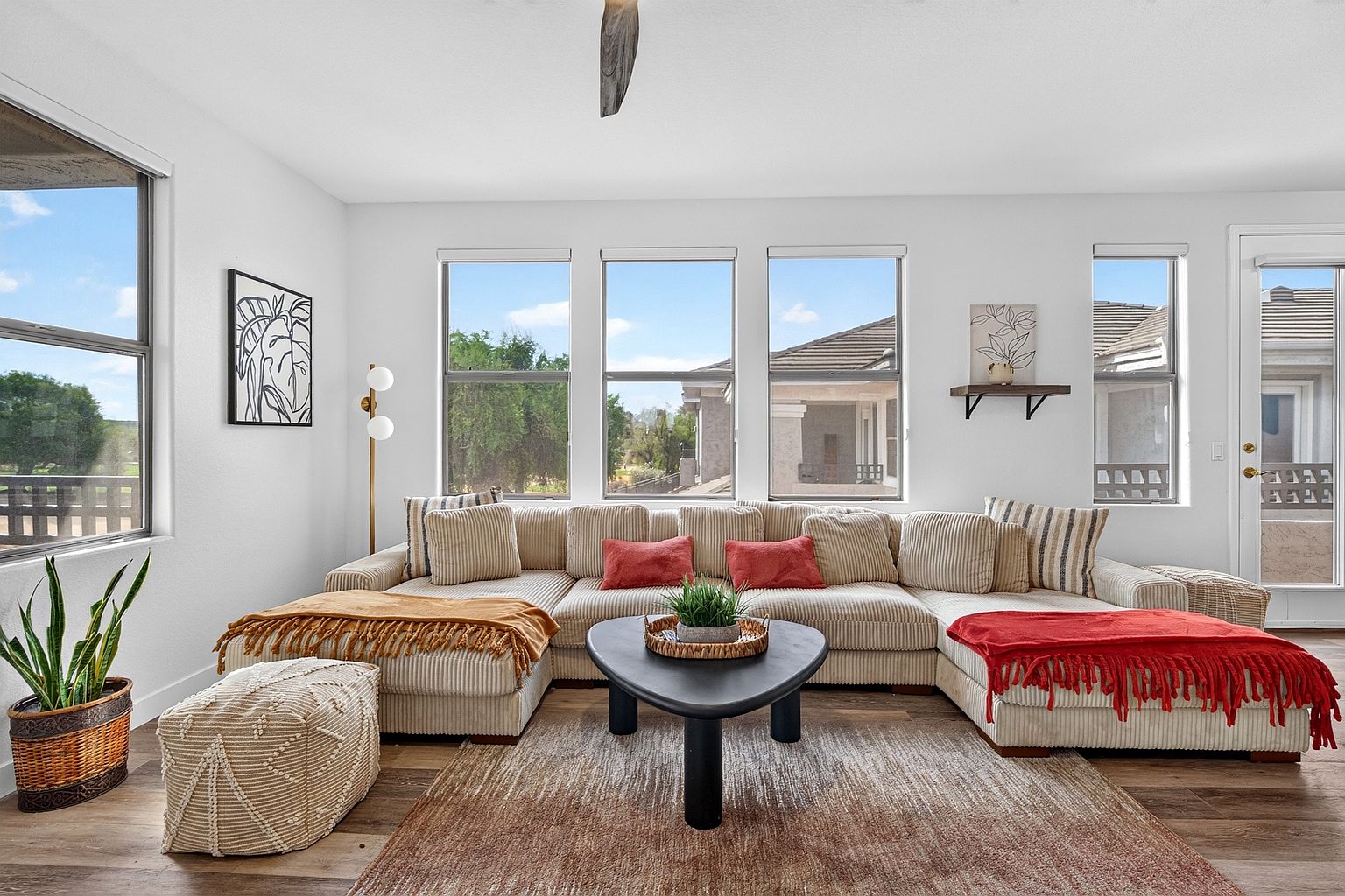 15221 N Clubgate Dr photo 2