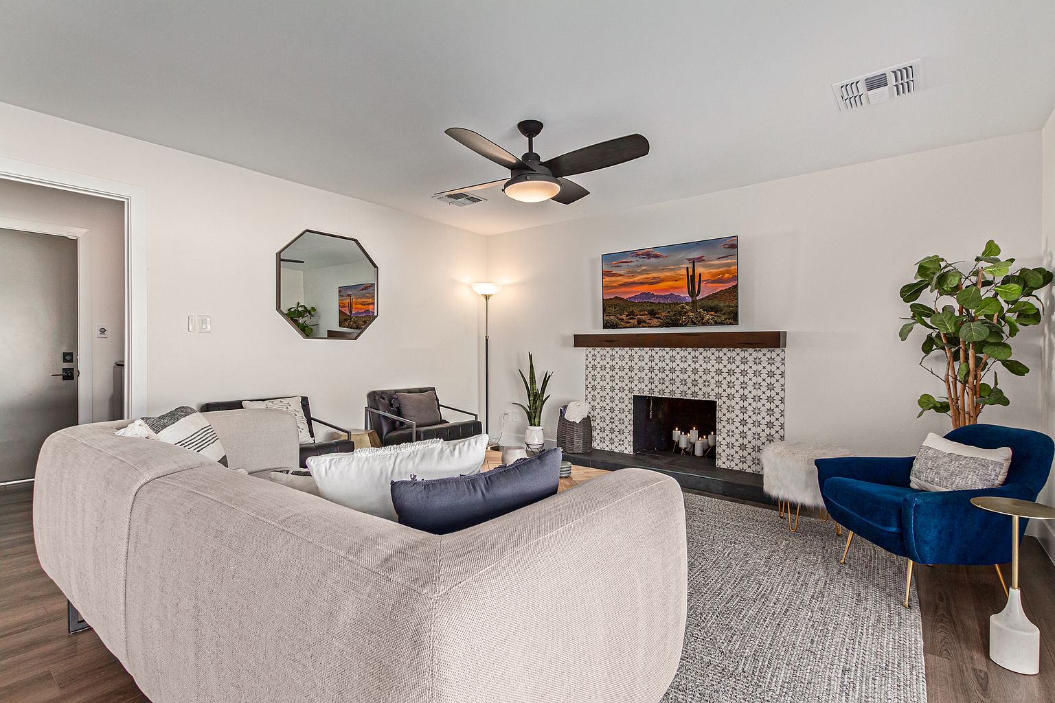 5202 East Karen Drive, Scottsdale, AZ 85254 photo 4