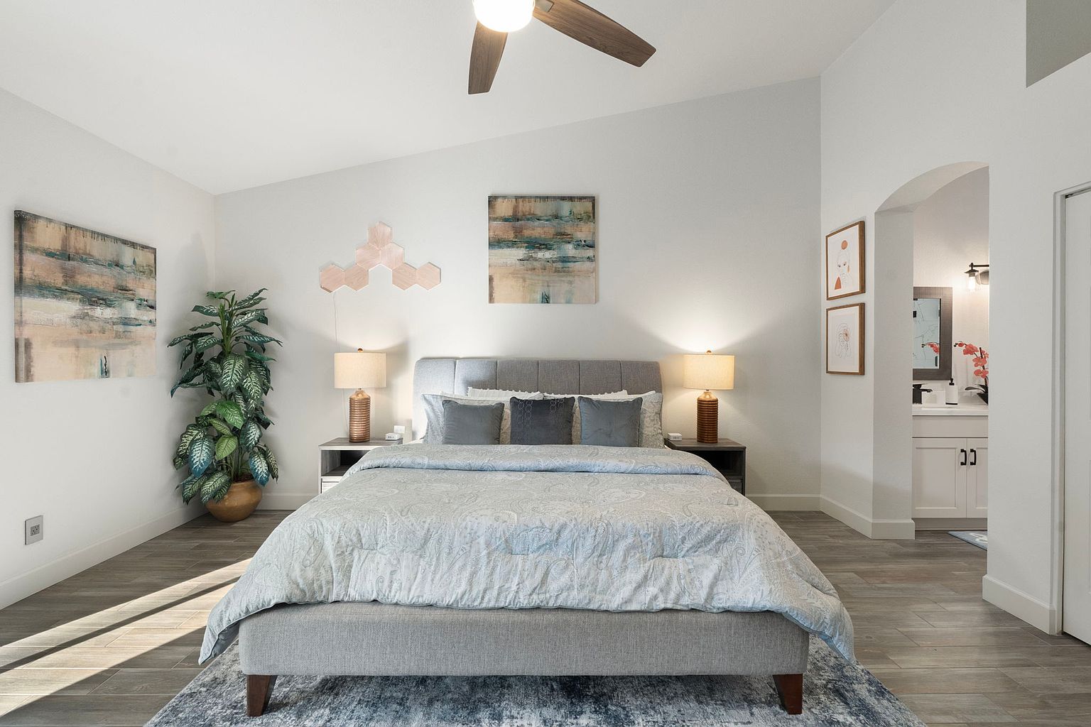 5015 E Karen Dr photo 5