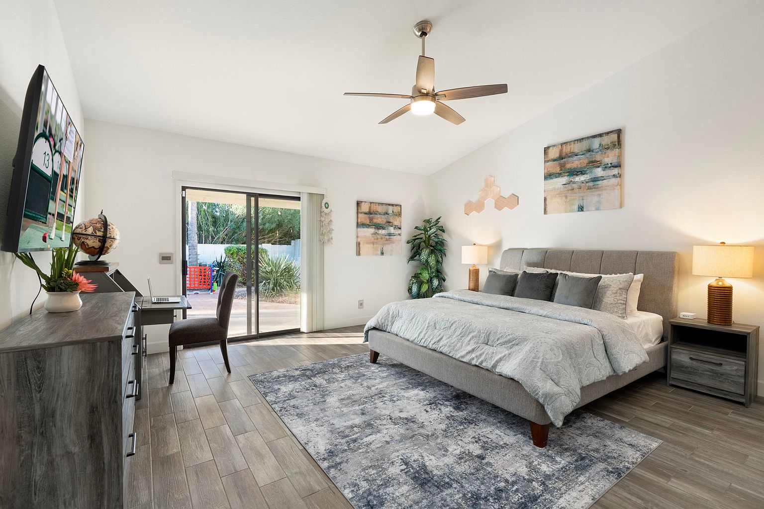 5015 E Karen Dr photo 4