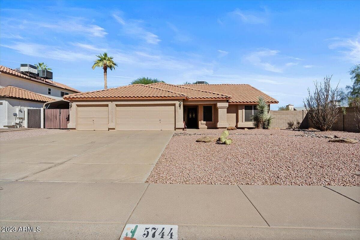 5744 E Estrid Ave photo 3