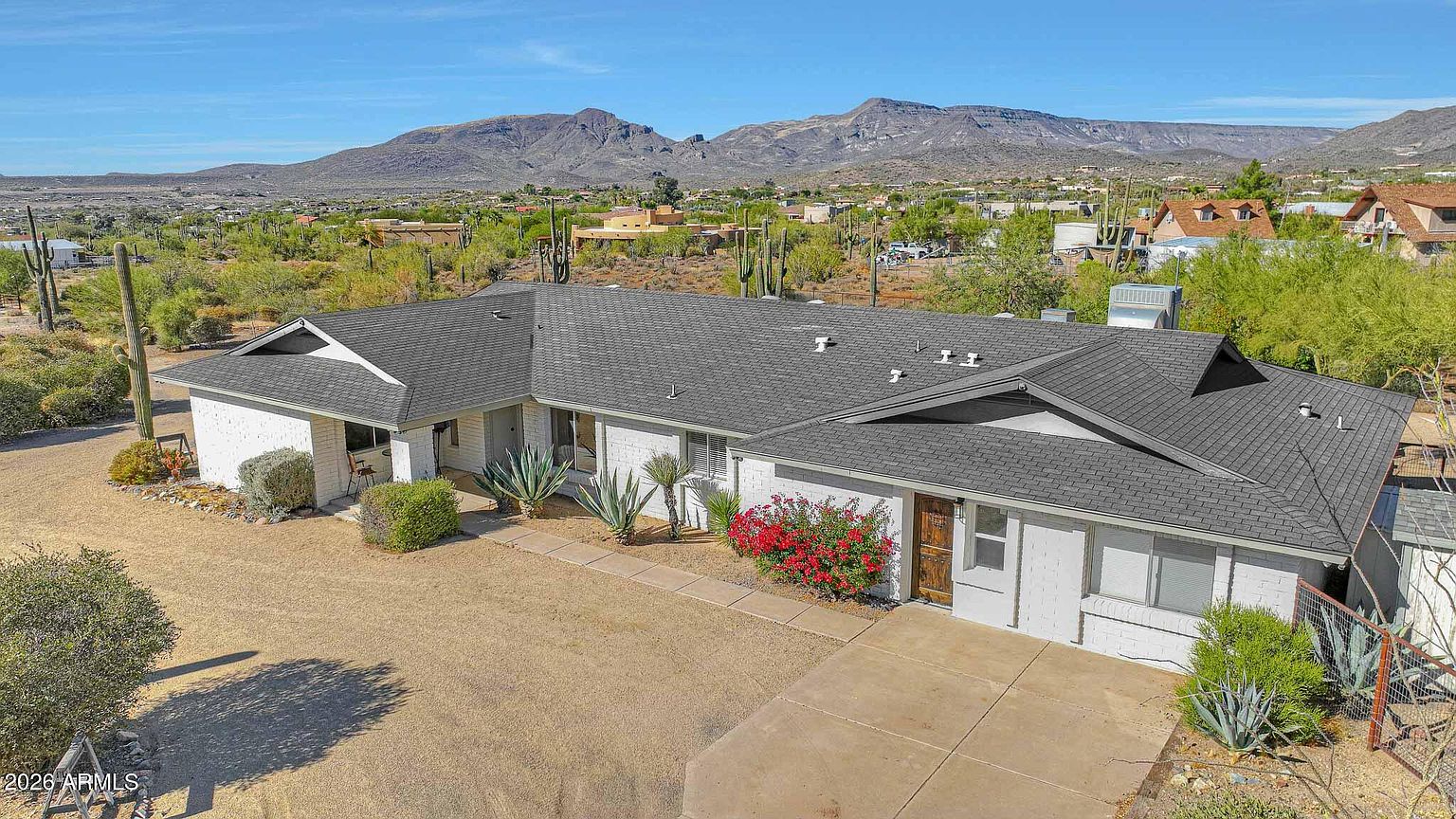 6914 E Highland Rd Cave Creek, AZ 85331 photo 2