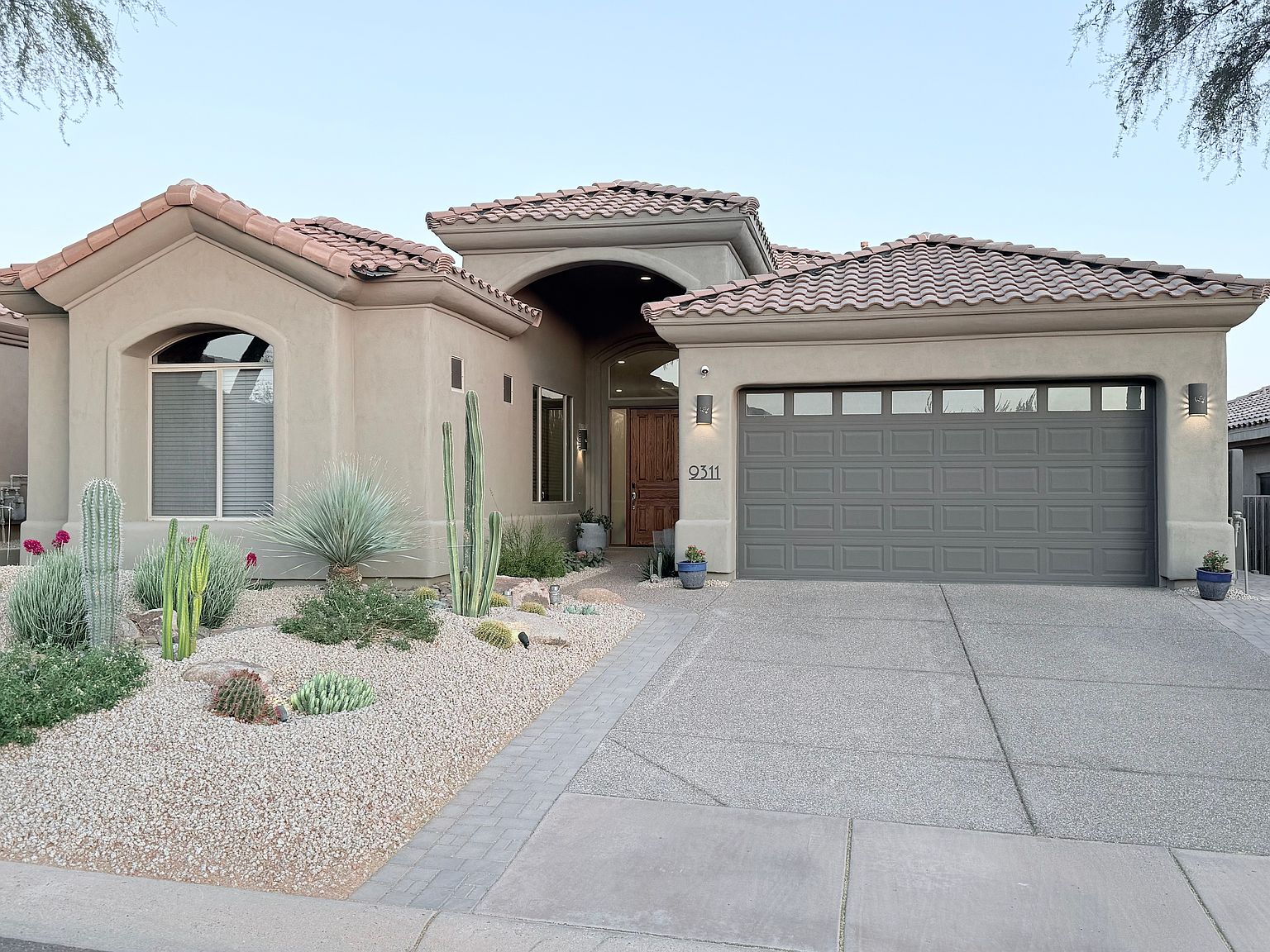 9311 East Whitewing Drive photo 3