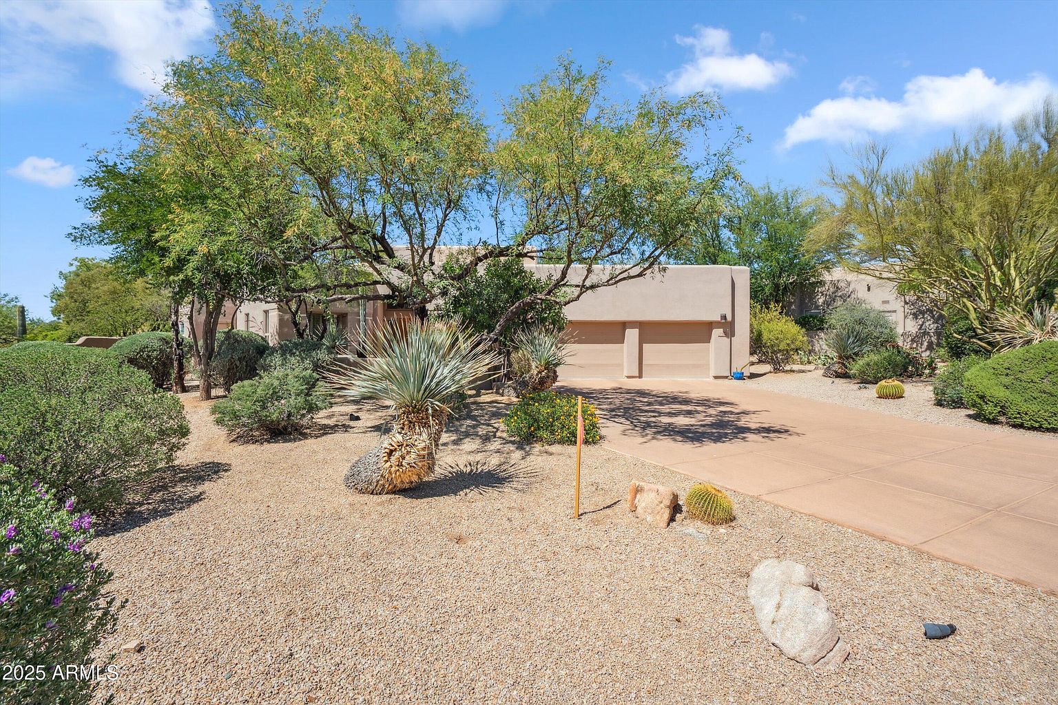 7466 E High Point Dr Scottsdale, AZ 85266 photo 2