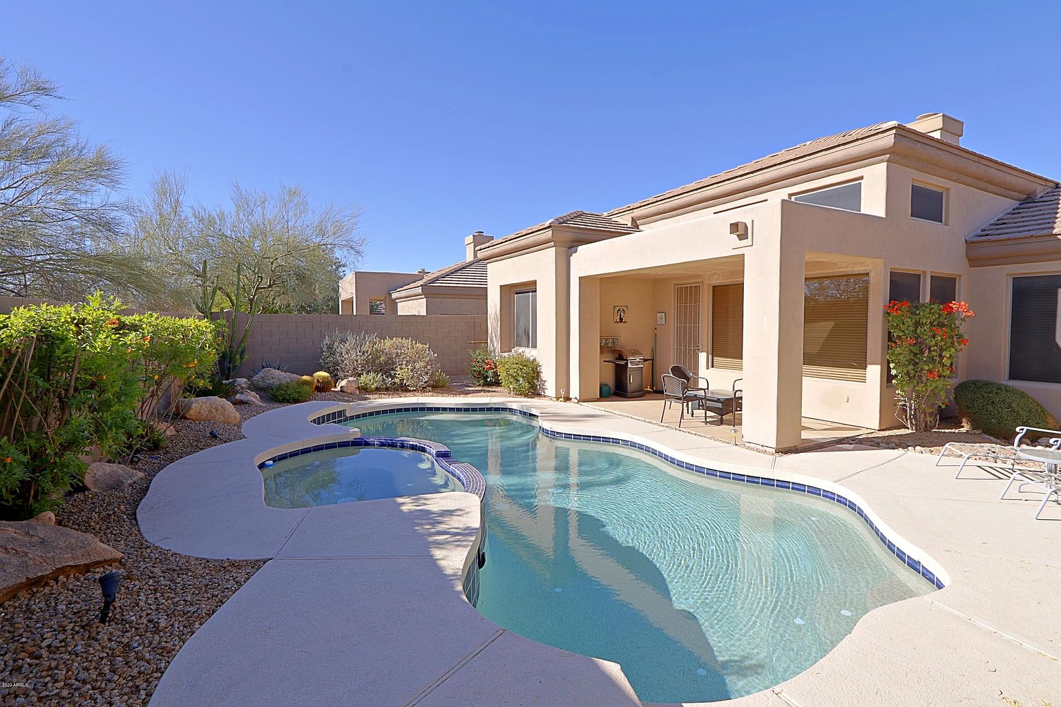 6803 E Eagle Feather Rd Scottsdale, AZ 85266 photo 2