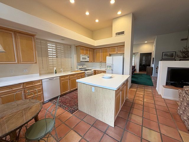 32876 N 69th St Scottsdale, AZ 85266 photo 5