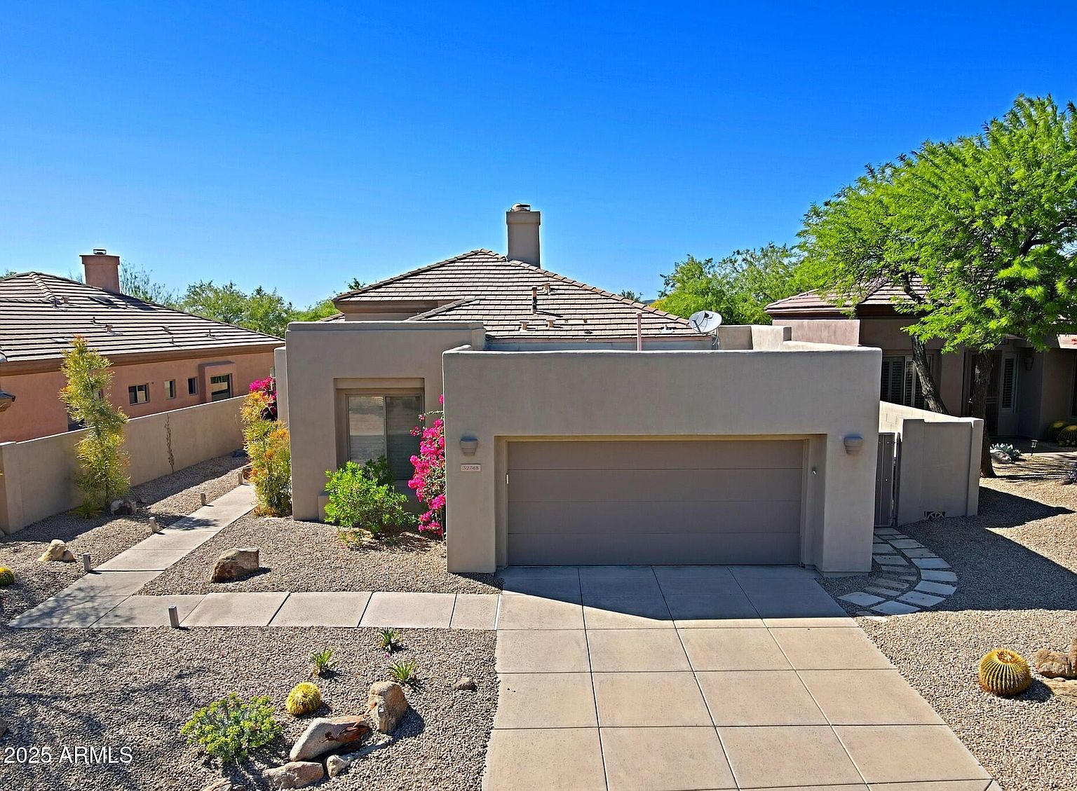 32748 N 69th St Scottsdale, AZ 85266 photo 2