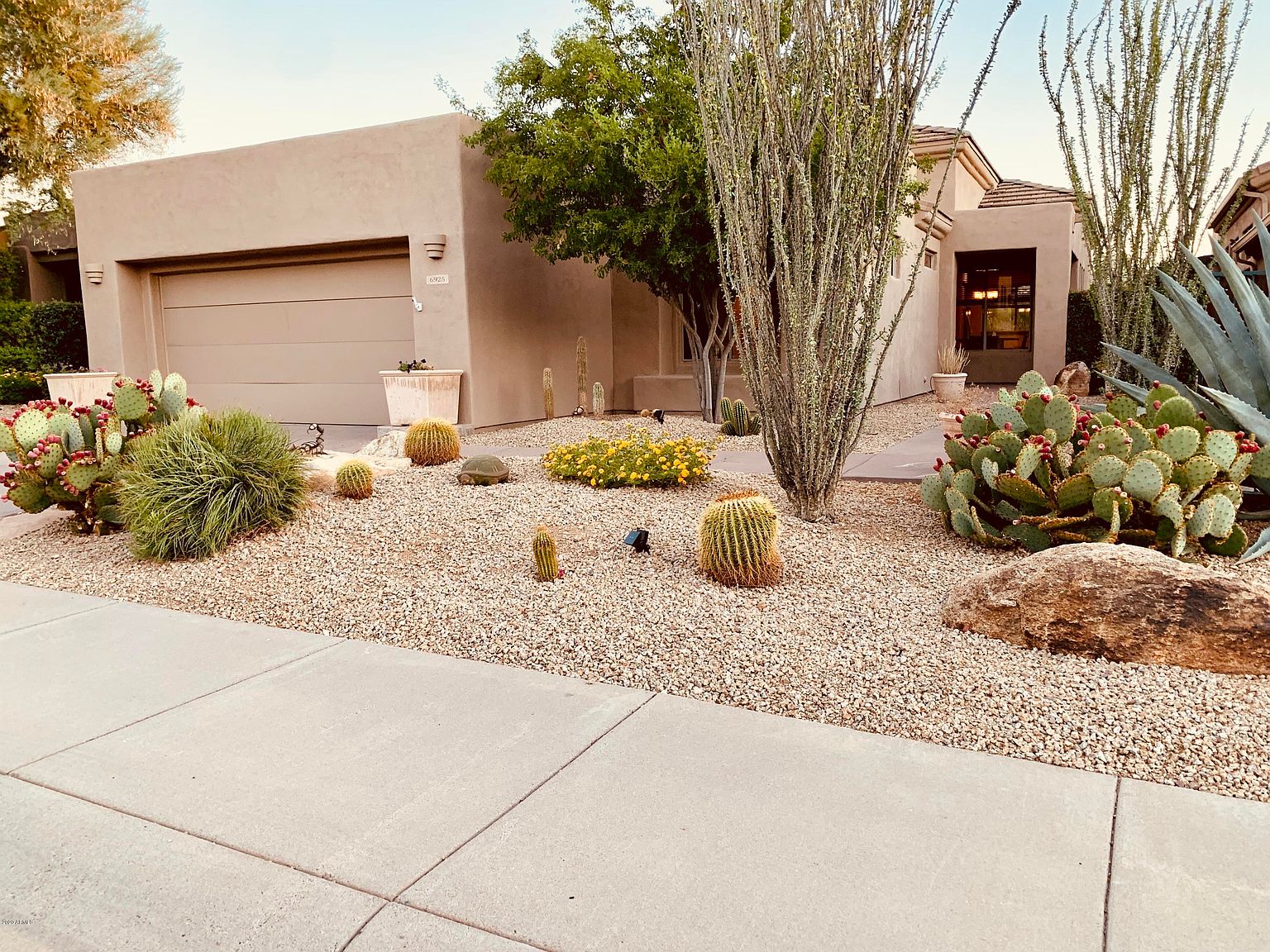 6925 E Sienna Bouquet Pl Scottsdale, AZ 85266 photo 2