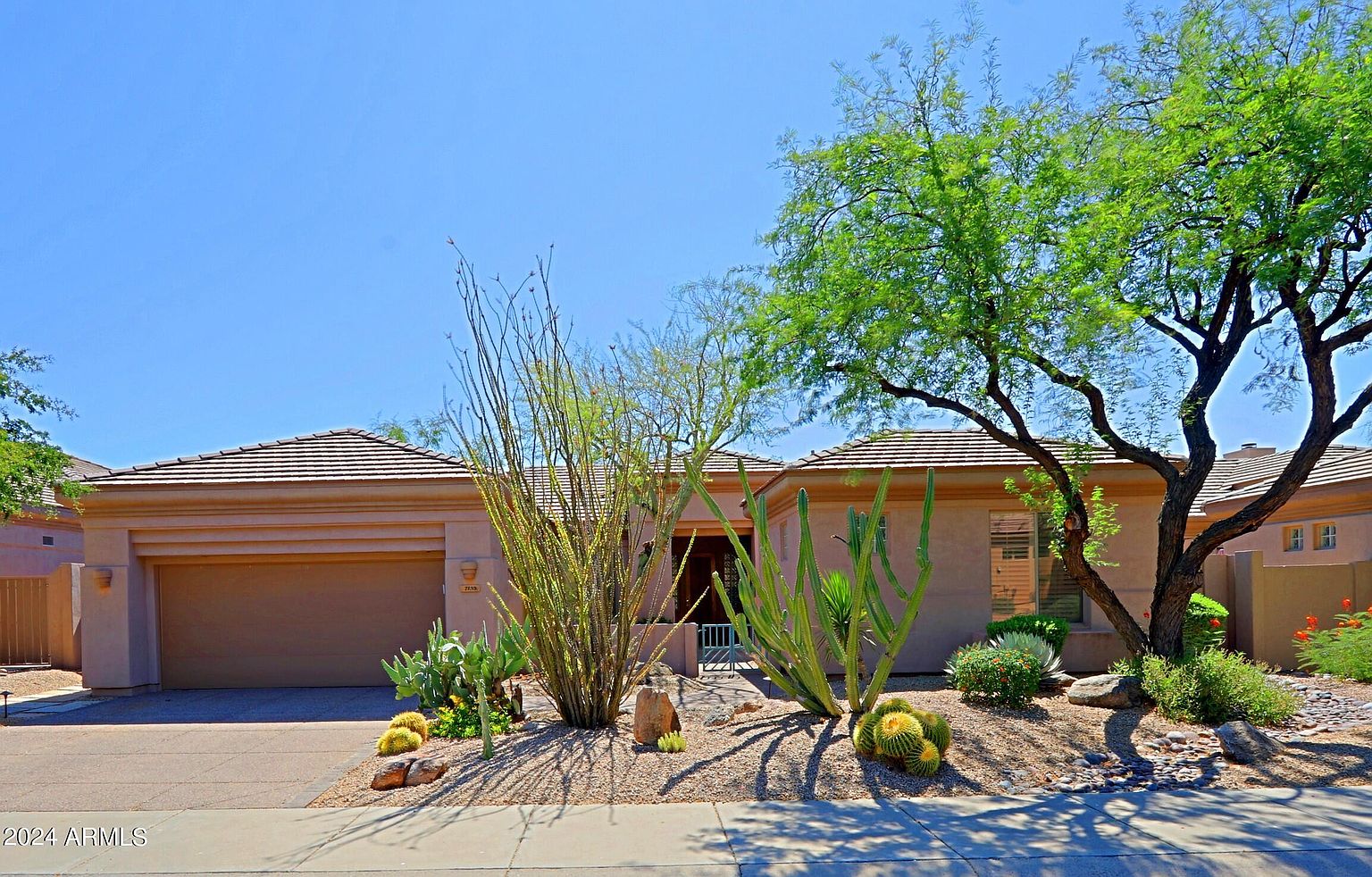 7155 E Night Glow Cir Scottsdale, AZ 85266 photo 2