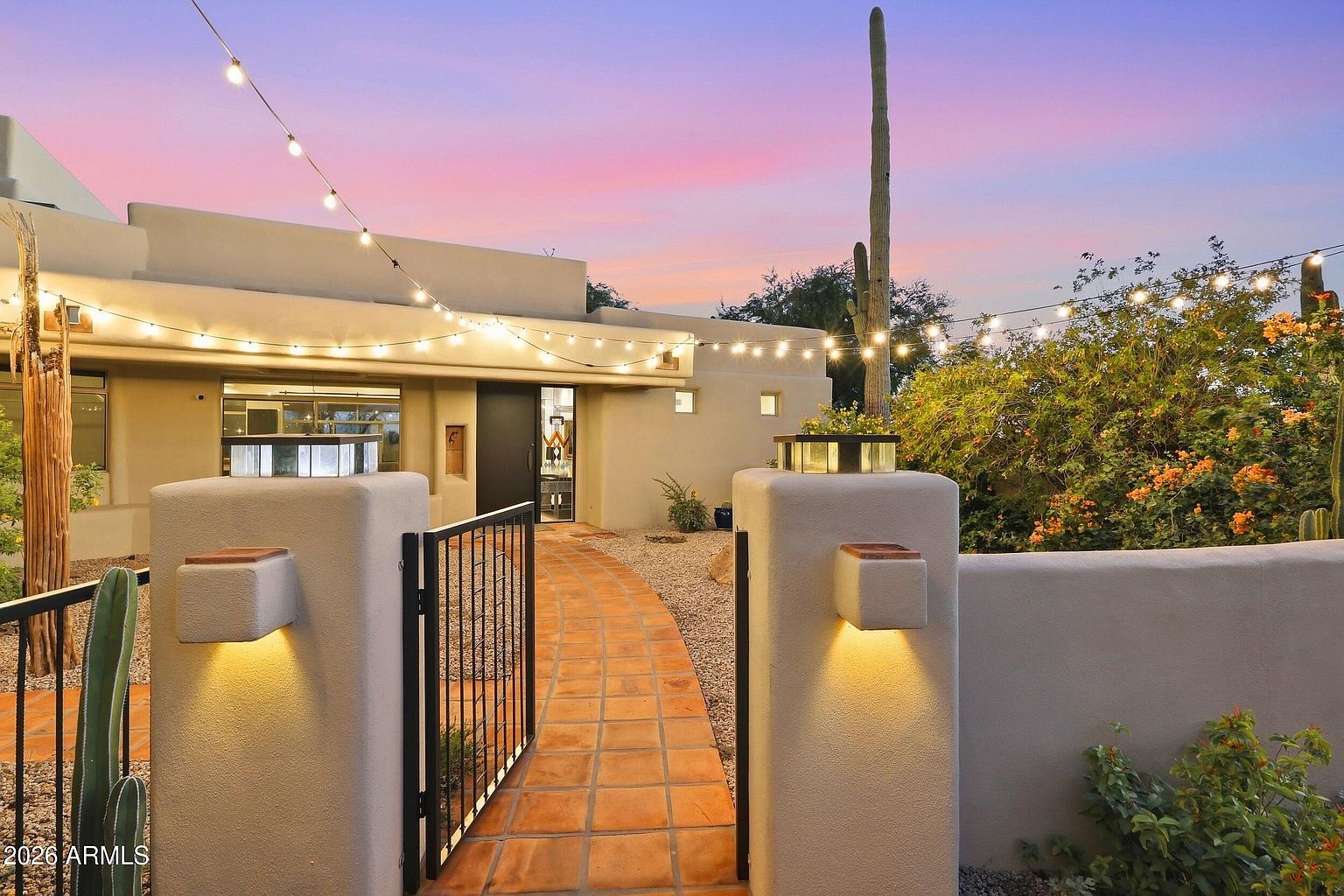 7912 E Dale Ln photo 2