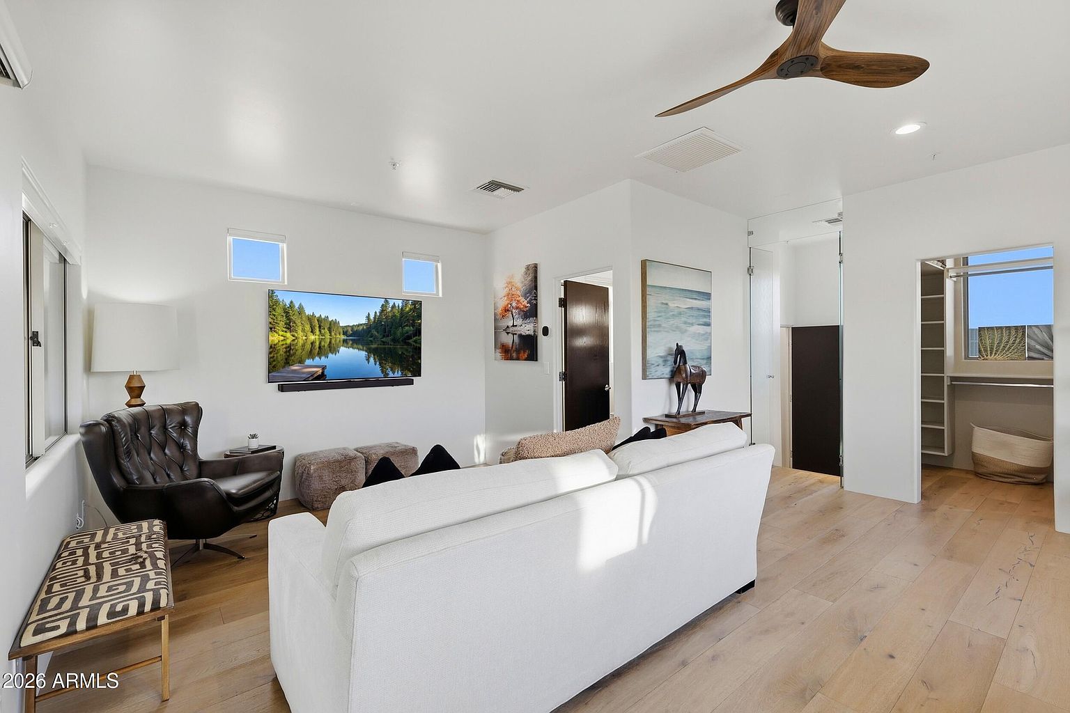 7912 E Dale Ln photo 5