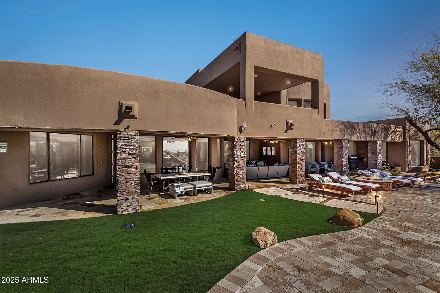 10004 E Santa Catalina Dr Scottsdale, AZ 85255 photo 2