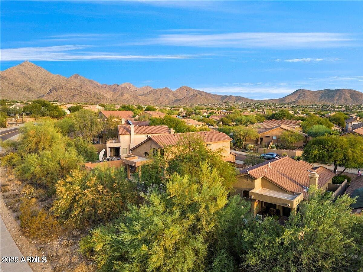 10392 E Penstamin Dr Scottsdale, AZ 85255 photo 3