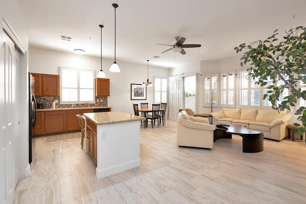 10304 E Penstamin Dr photo 5