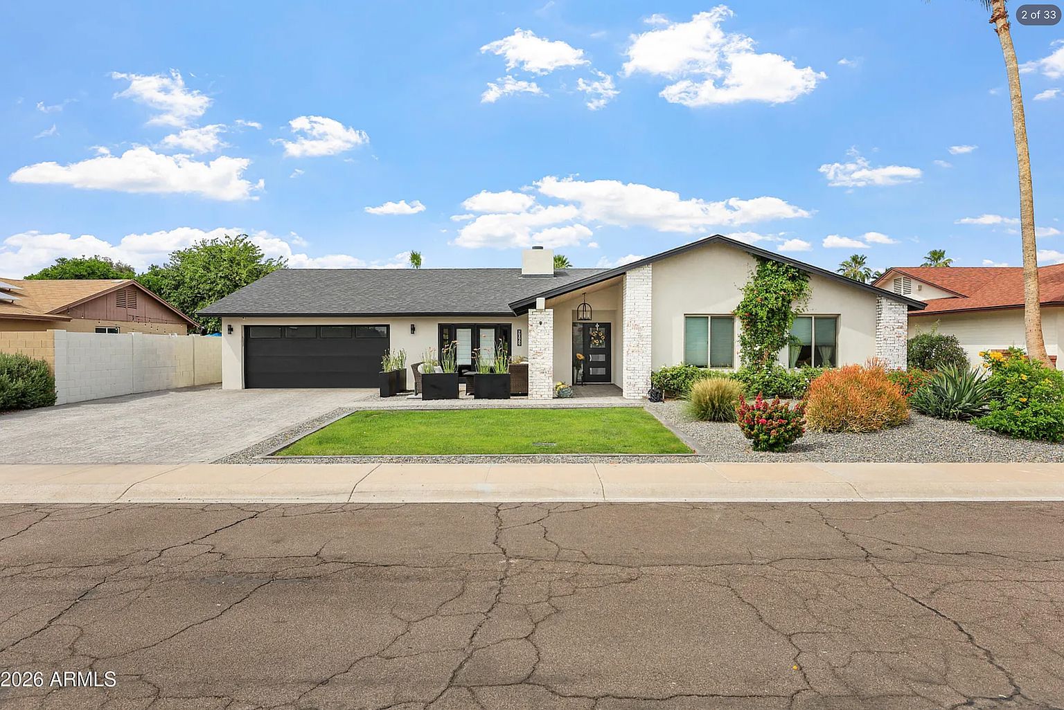 9062 E Sheena Dr photo 2