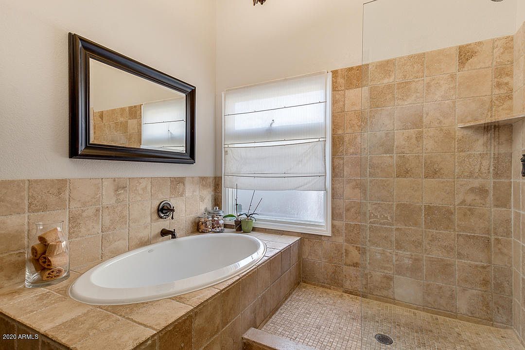 9079 E Windrose Dr photo 3