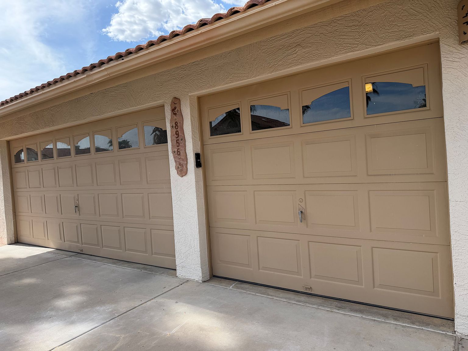 8956 E Voltaire Dr photo 2