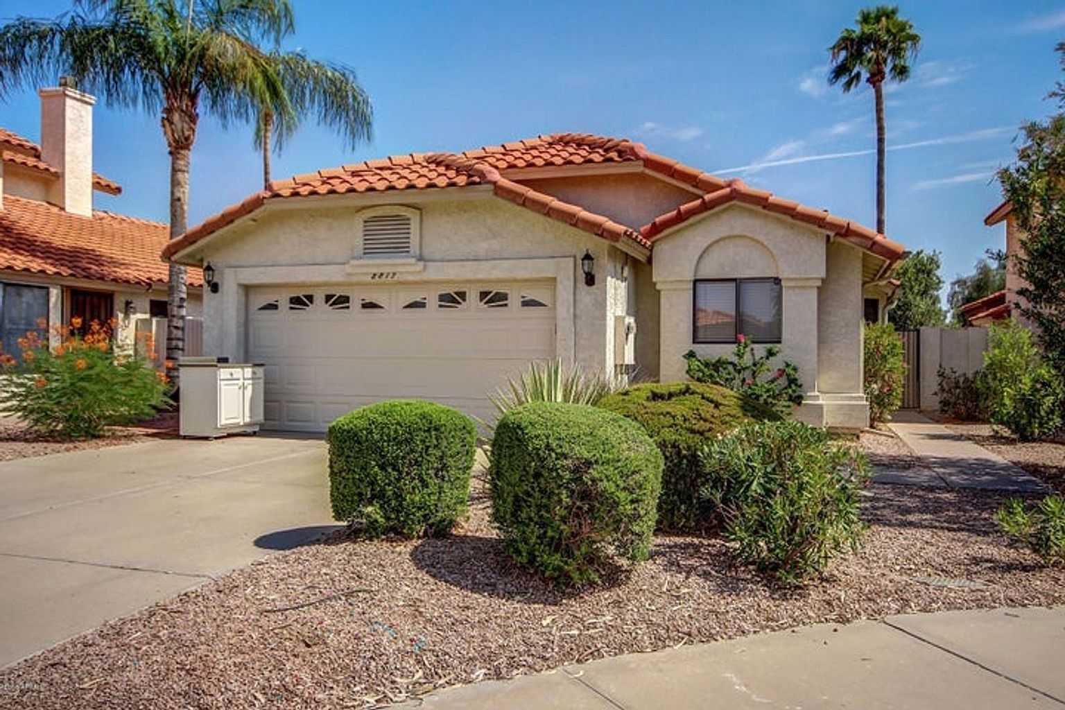 8817 E Dahlia Dr Scottsdale, AZ 85260 photo 2