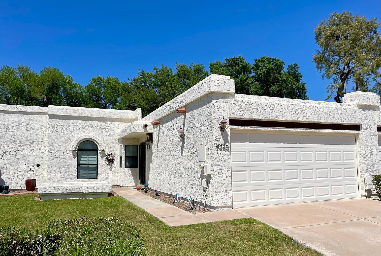 9226 E Altadena Ave photo 4