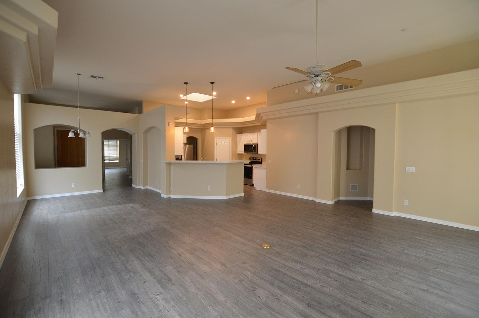 14289 E Cheryl Dr photo 2