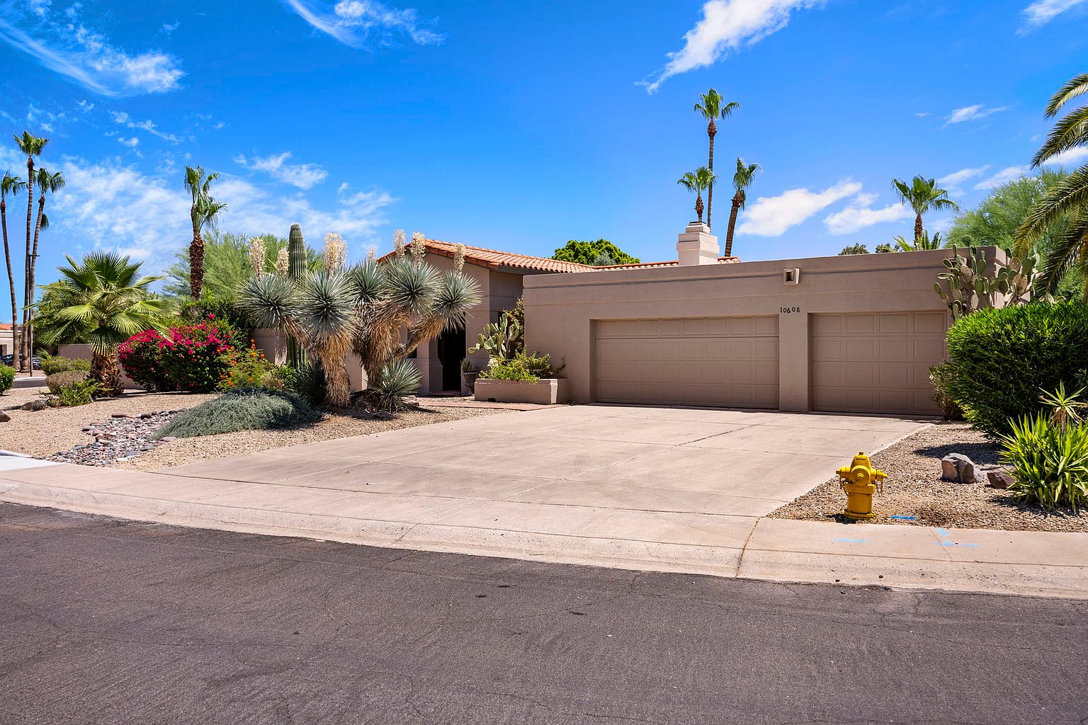 10608 E Arabian Park Dr Scottsdale, AZ 85258 photo 3