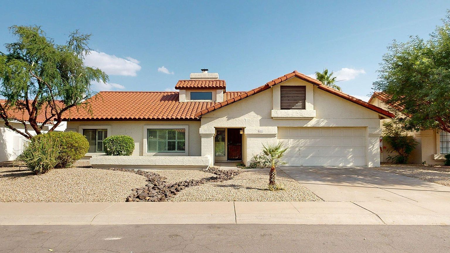 10575 E Mission Ln Scottsdale, AZ 85258 photo 2