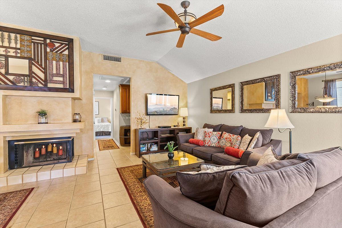 10017 E Mountain View Rd Scottsdale, AZ 85258 photo 3