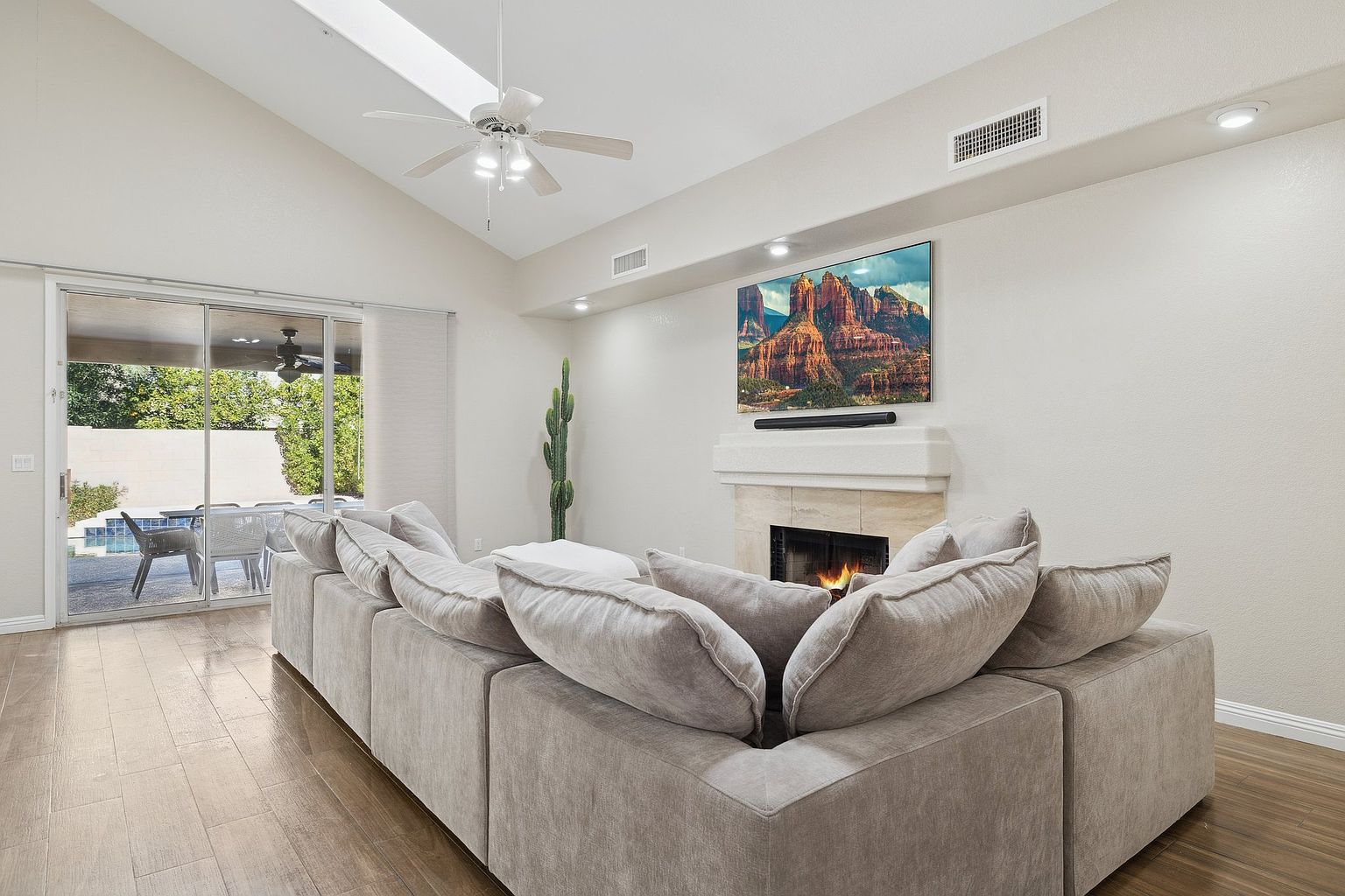 9348 E Wood Dr photo 5