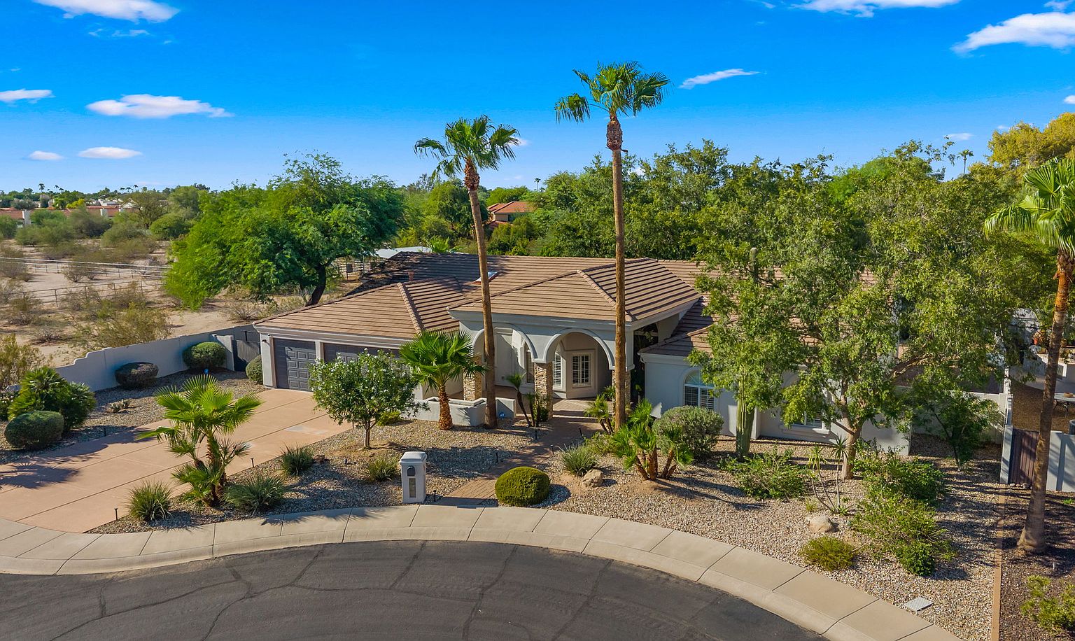 9458 E Desert Cove Ave Scottsdale, AZ 85260 photo 3