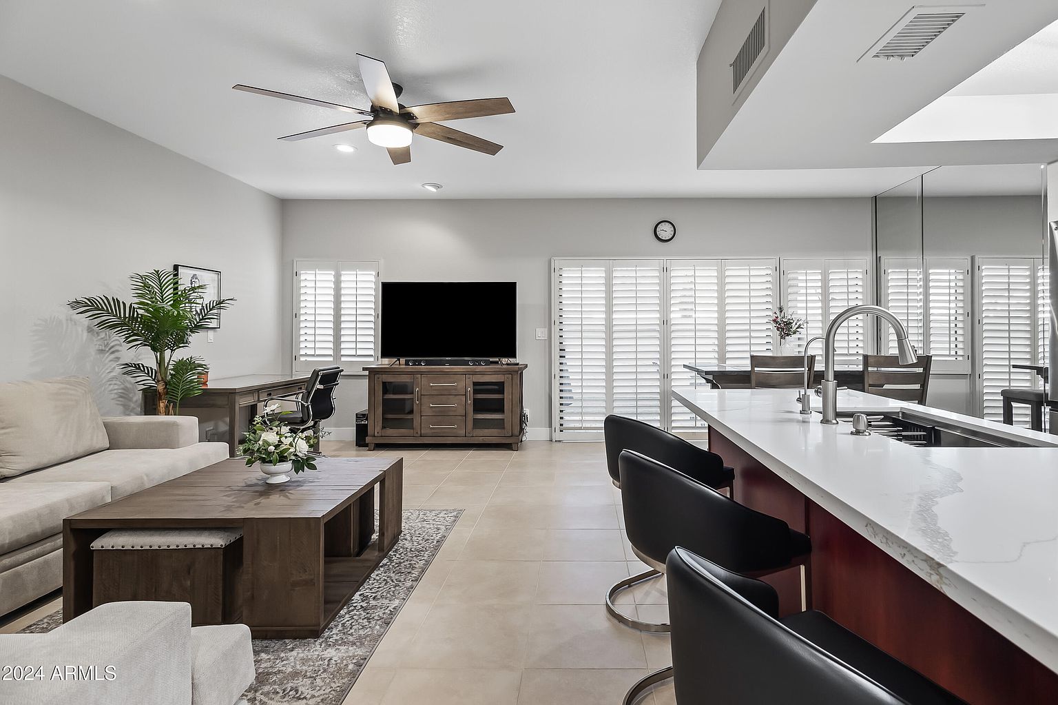 9705 E Mountain View Rd Scottsdale, AZ 85258 photo 2