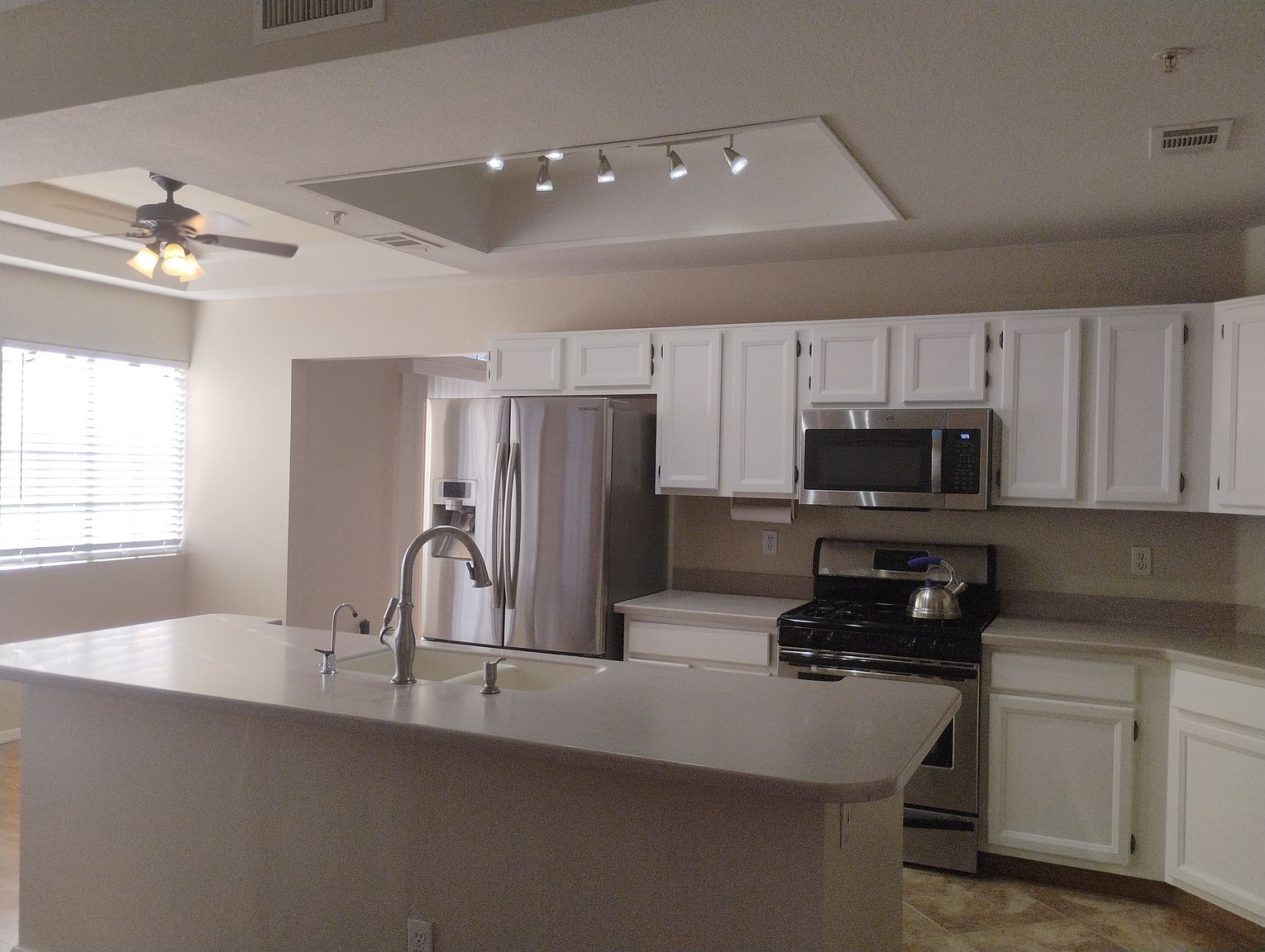 13636 N 103rd Way photo 4