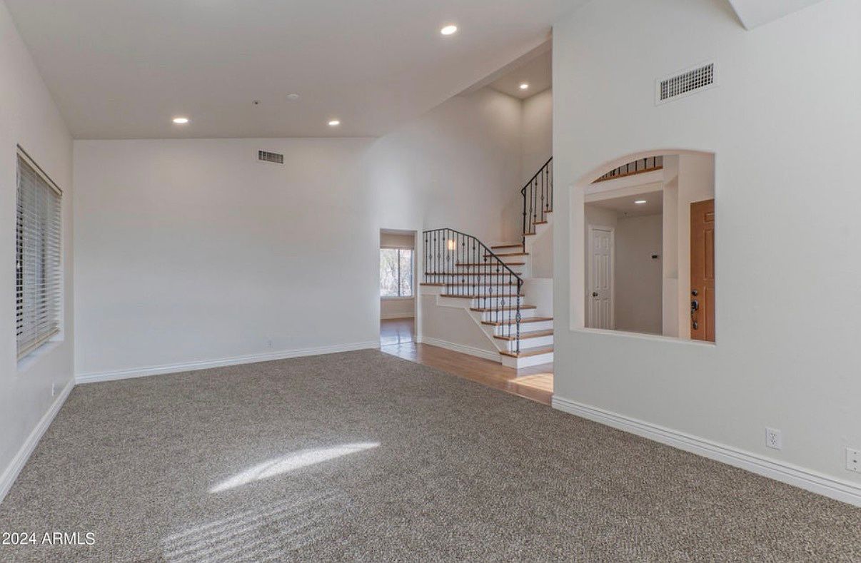 9032 E Karen Dr photo 5