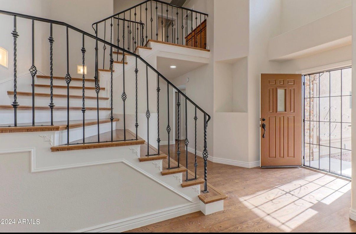 9032 E Karen Dr photo 3