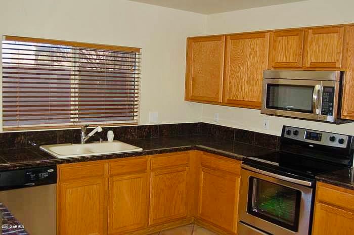 8942 E Shangri La Rd photo 4