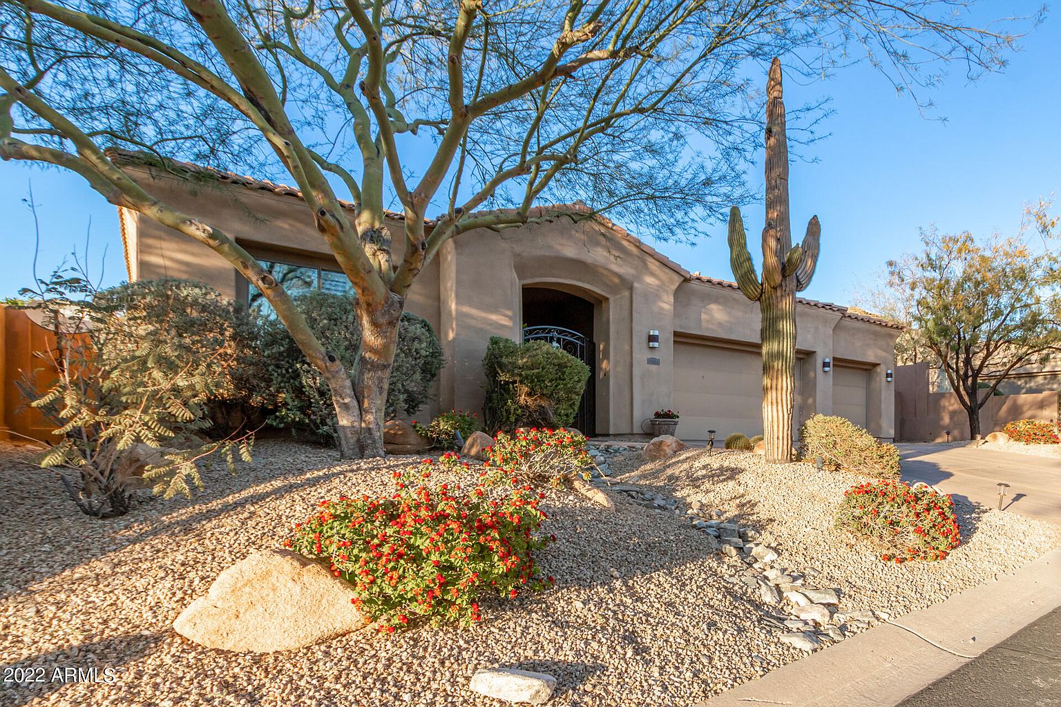 10602 E BLANCHE Drive photo 3