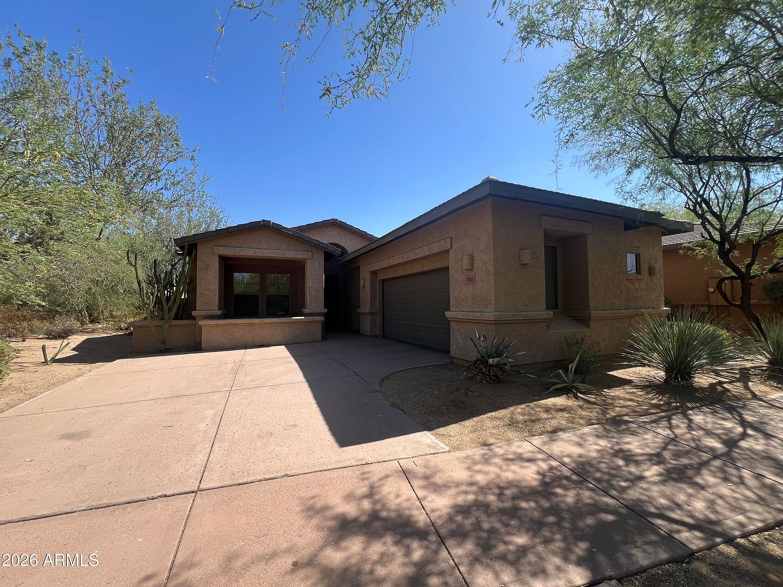 9506 E MOHAWK Lane photo 2