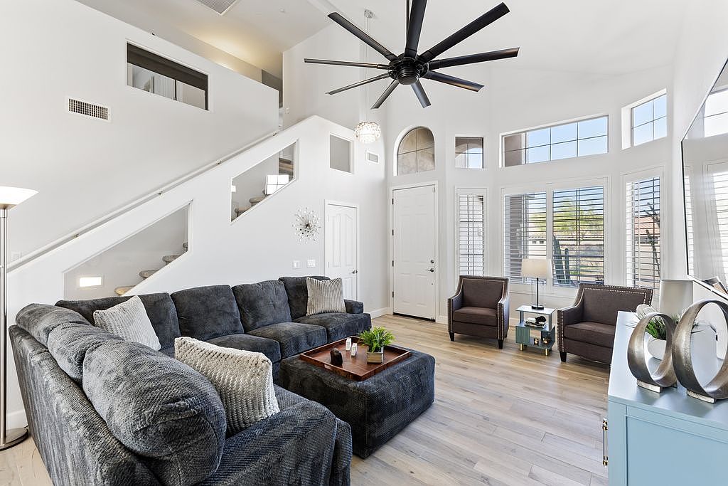 10353 E Karen Dr photo 4