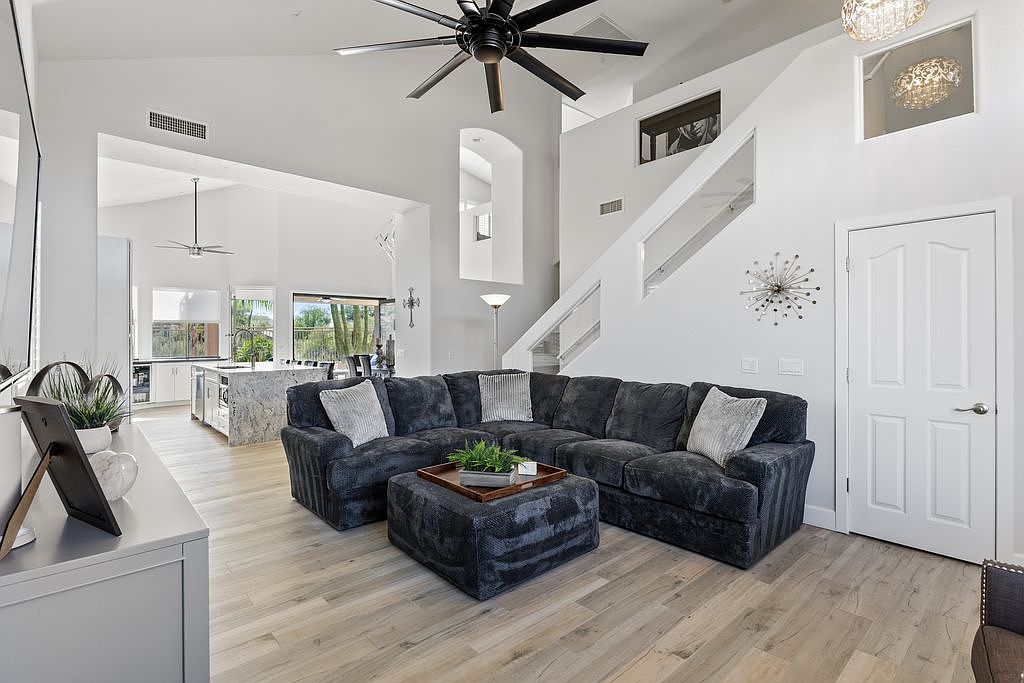 10353 E Karen Dr photo 5