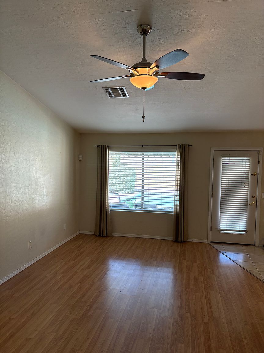 746 N Calle Largo photo 4