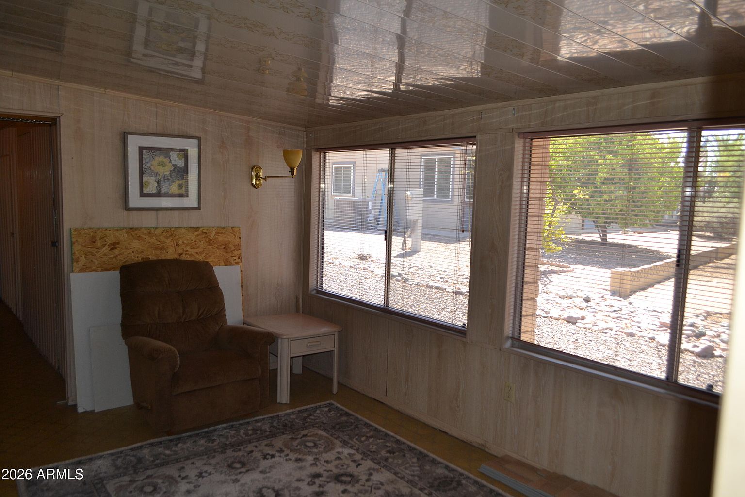 523 S Park View Cir photo 3