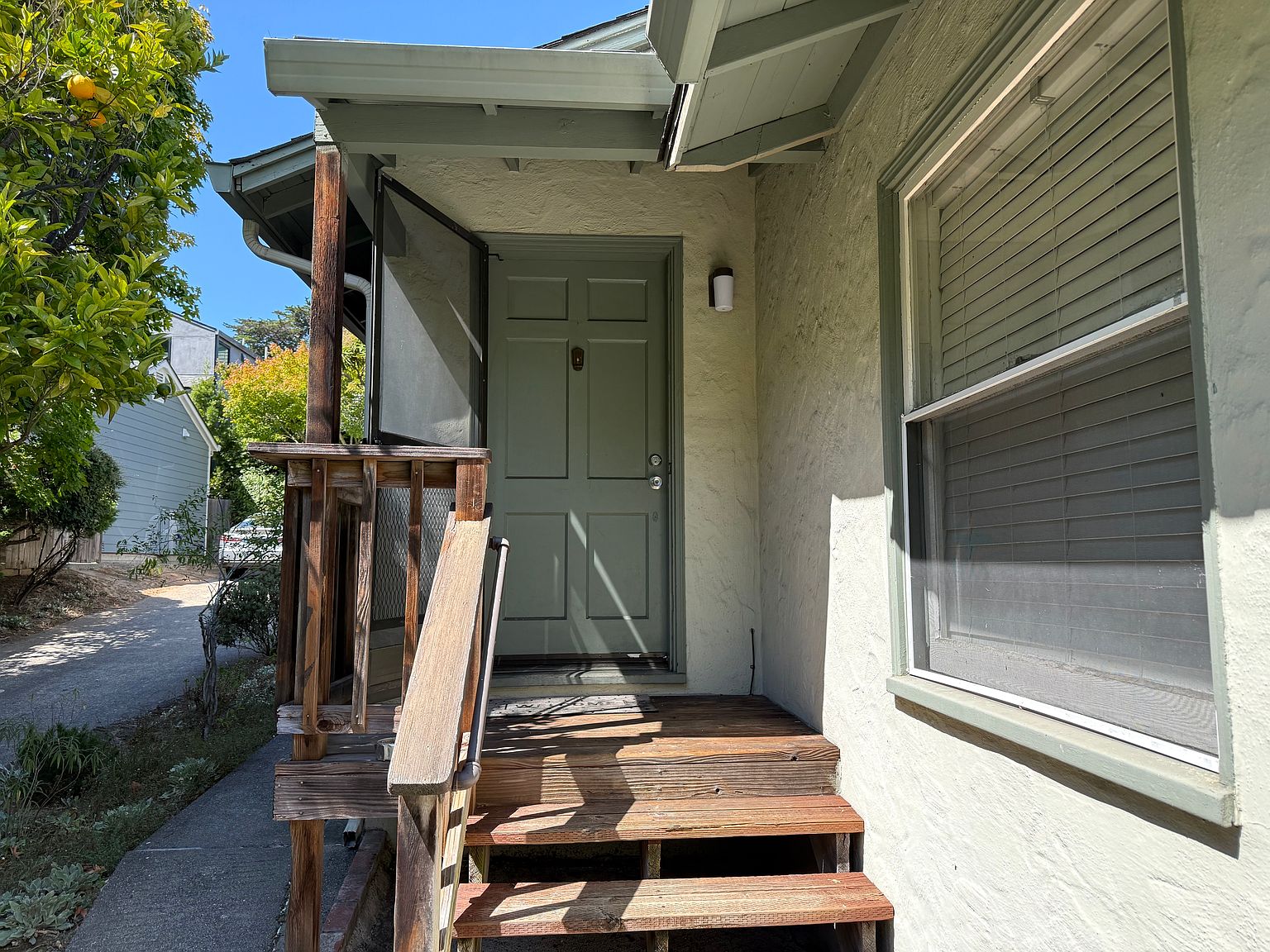1BR/1BA Apartment on Throckmorton Ave · Mill Valley photo 3