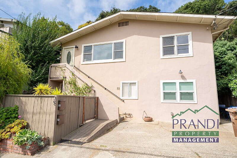 2BR/1BA Single Family House on Willow Ave · Fairfax photo 2