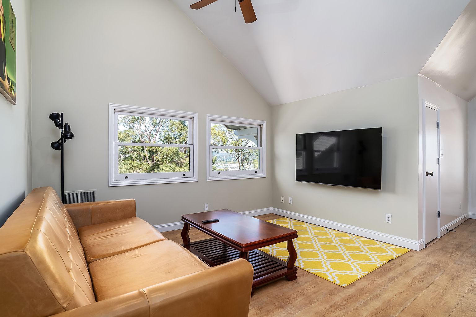110 Altena St photo 3